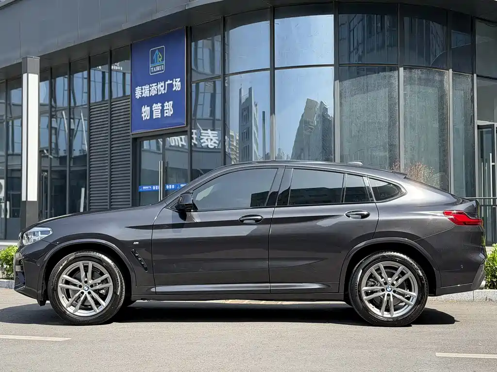 BMW X4 2021 xDrive 25i M Sports Package купить на сайте DeffCars