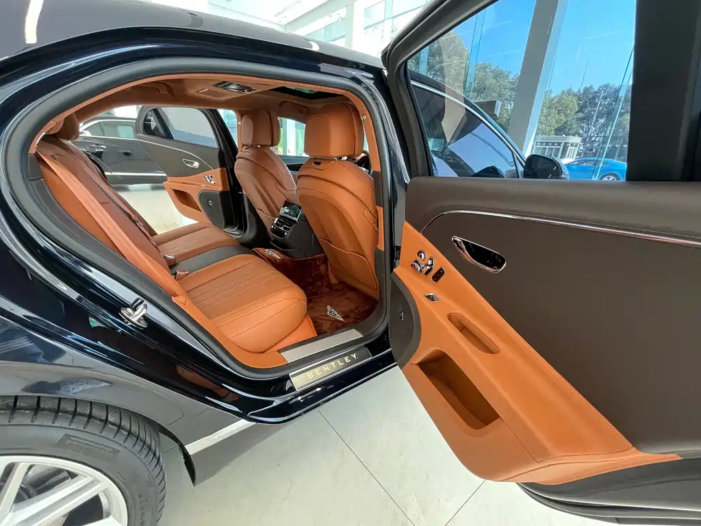 Flying Spur 2024 4.0T V8 Standard Edition купить на сайте DeffCars