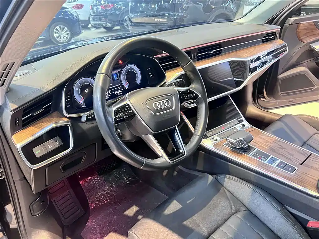 Audi A6L 2019 40 TFSI luxury and elegant model купить на сайте DeffCars
