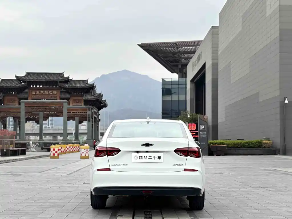 Cruze 2022 320 Automatic Sunroof Edition купить на сайте DeffCars