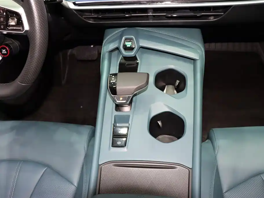MG7 2025 2.0T Trophy+ Super Sports Edition купить на сайте DeffCars