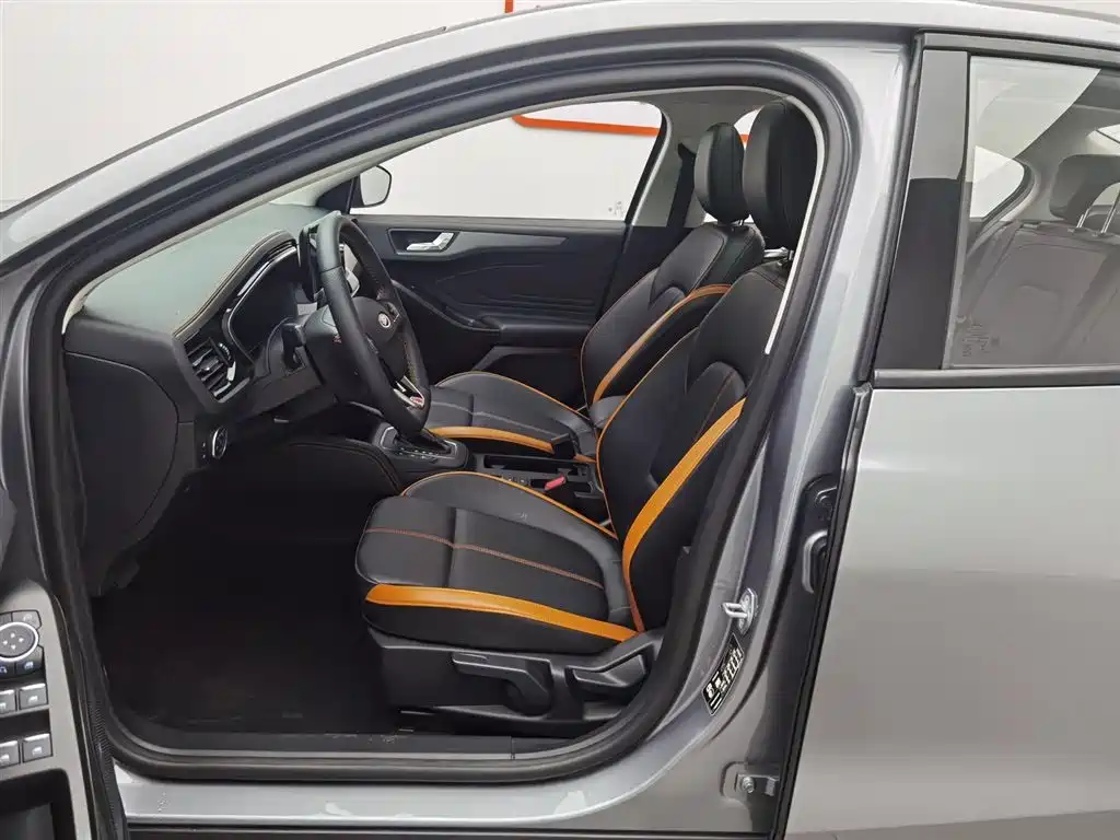 Focus 2022 sedan EcoBoost 180 automatic racing version купить на сайте DeffCars