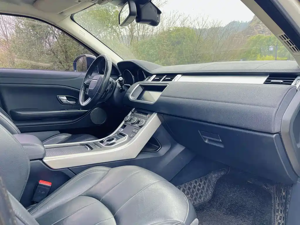 Range Rover Evoque 2018 240PS SE Zhiyao Edition купить на сайте DeffCars
