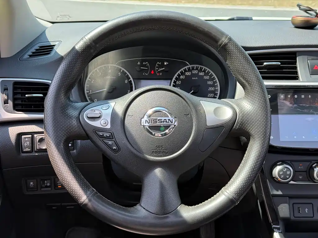 Sylphy 2022 Classic 1.6XL CVT Deluxe Edition купить на сайте DeffCars