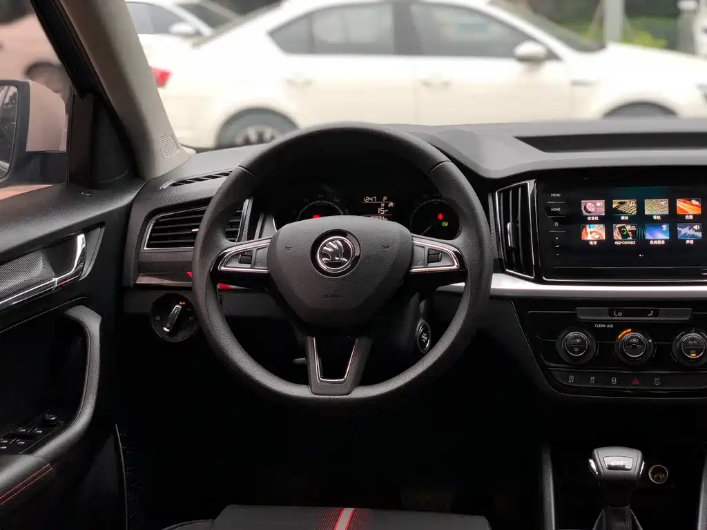 Komic 2020 GT TSI230 DSG Ultimate Edition National VI купить на сайте DeffCars