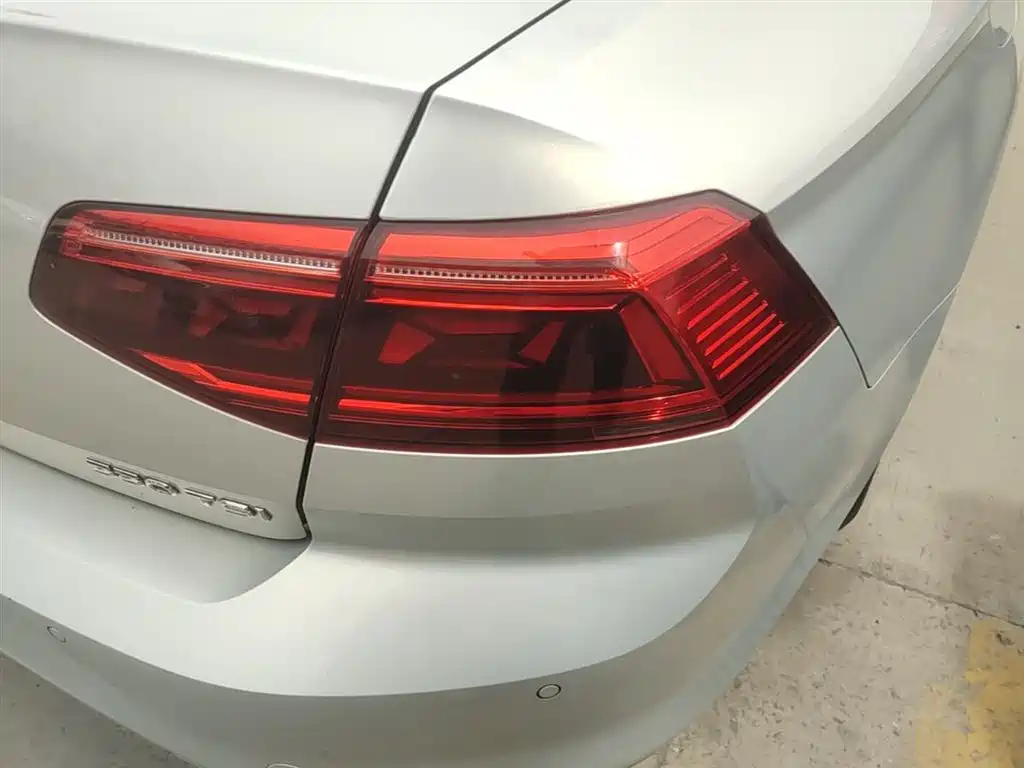 Magotan 2020 330TSI DSG leading model купить на сайте DeffCars