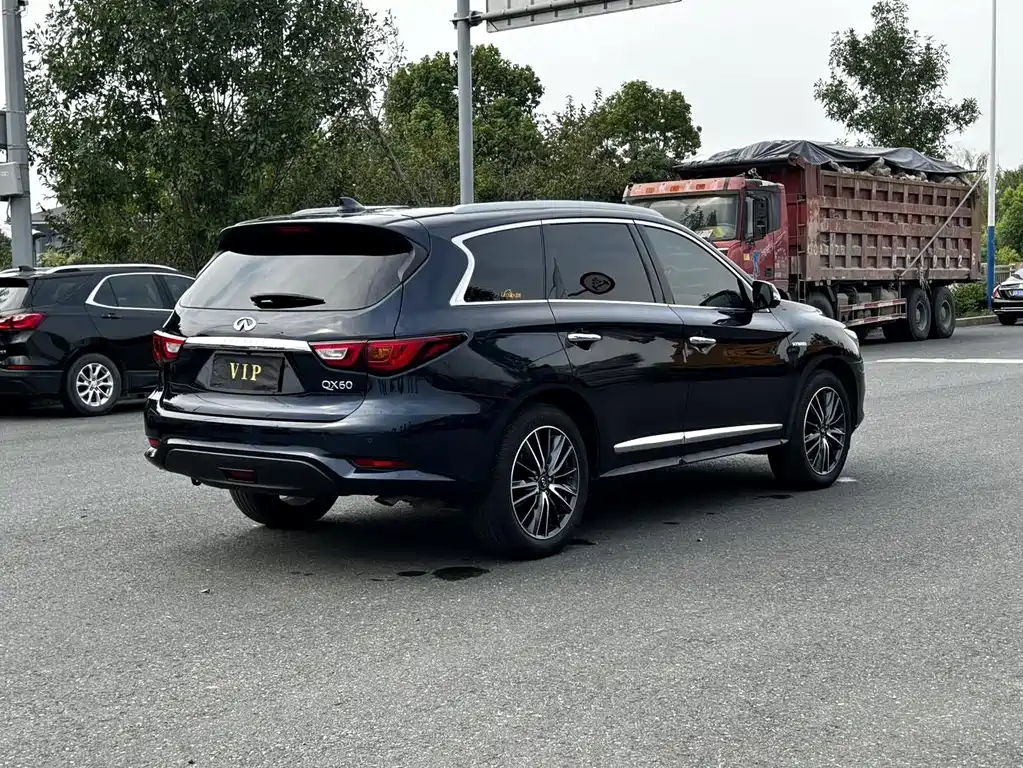 Infiniti QX60 (Imported) 2016 2.5 S/C Hybrid Two-wheel drive Excellent Edition National V купить на сайте DeffCars