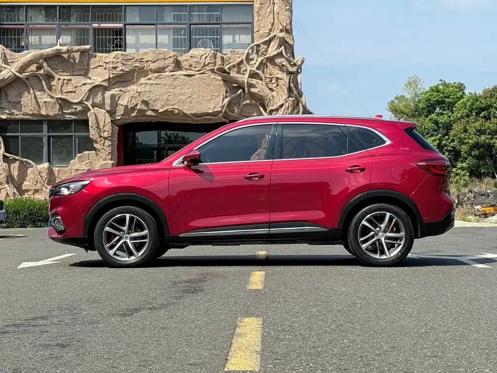 MG HS 2019 30T automatic two-wheel drive Trophy Super Edition National VI купить на сайте DeffCars