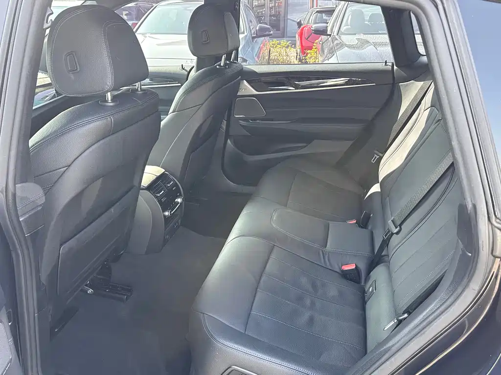 BMW 6 Series GT 2022 630i M Sports Package купить на сайте DeffCars