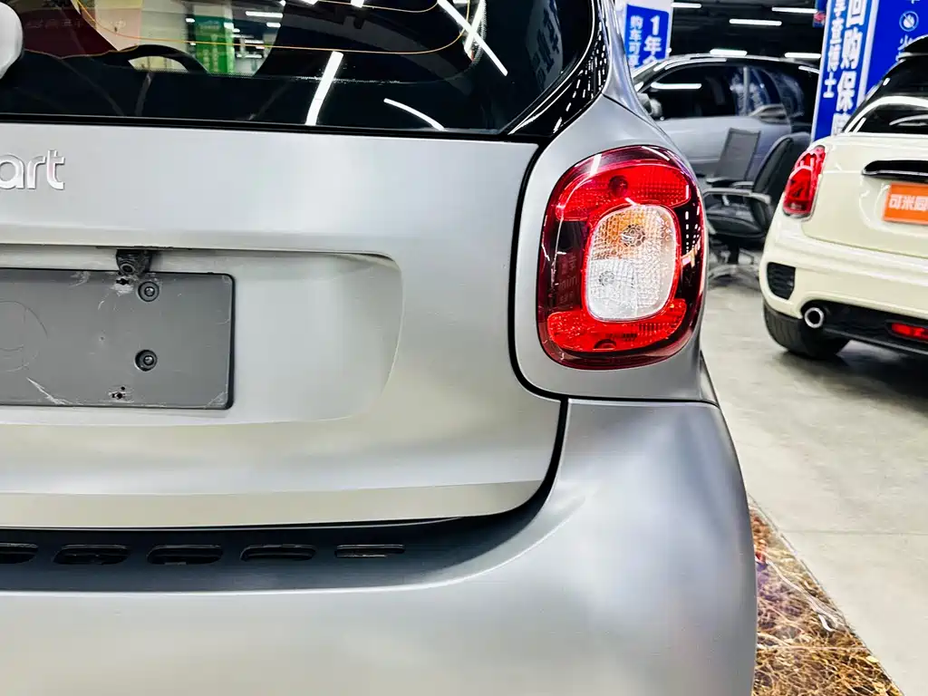 smart fortwo 2018 1.0L 52kW hardtop passion version National V купить на сайте DeffCars