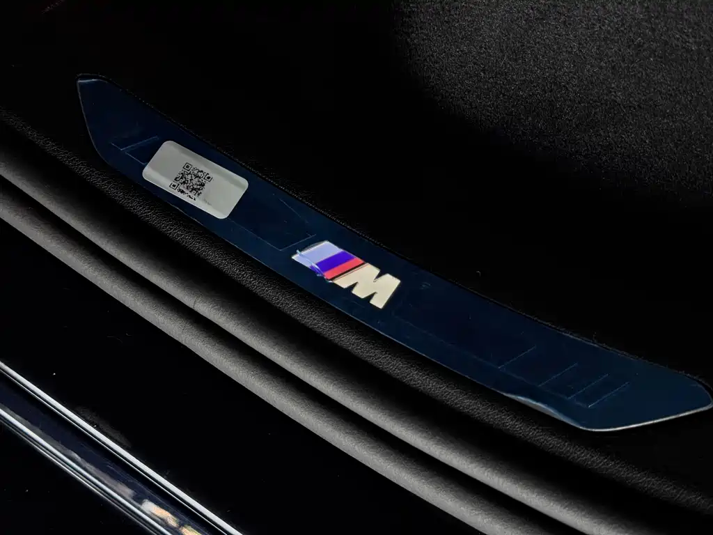 BMW X6 2023 xDrive40i M Sports Package купить на сайте DeffCars