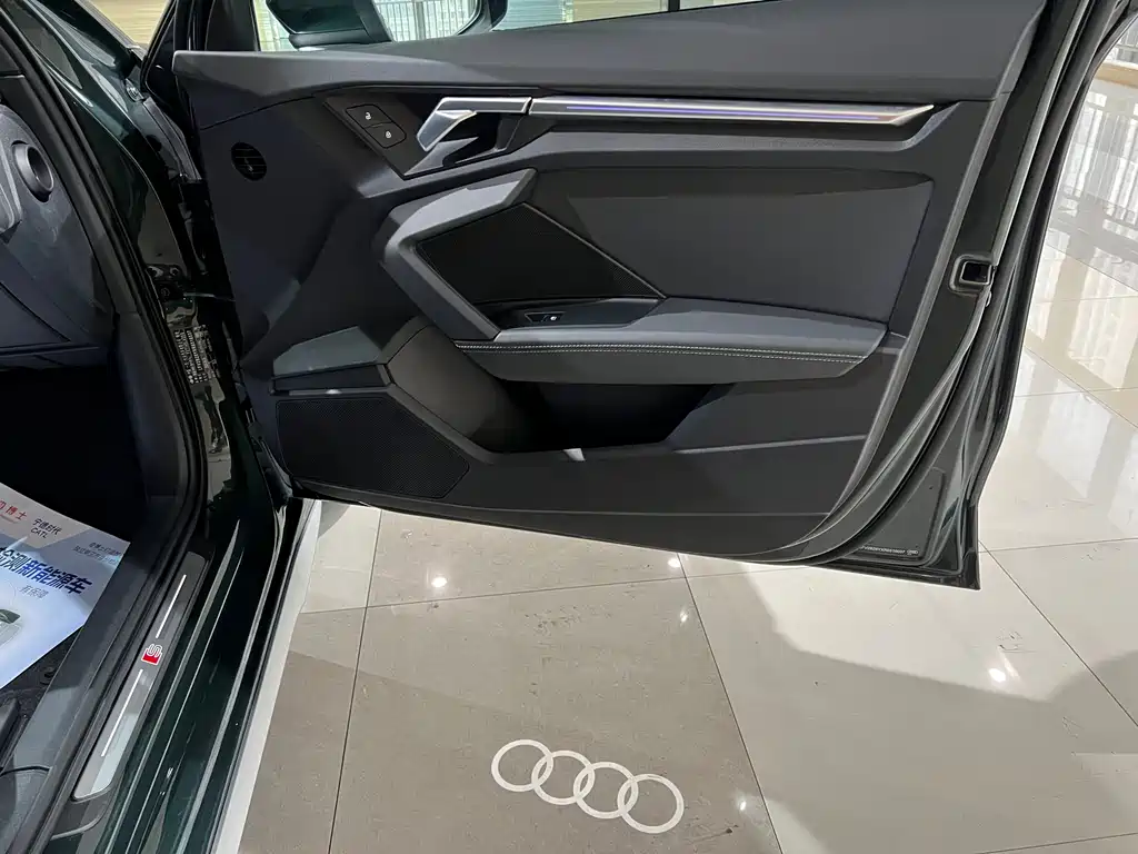 Audi A3 2024 Sportback 35 TFSI stylish and sporty купить на сайте DeffCars