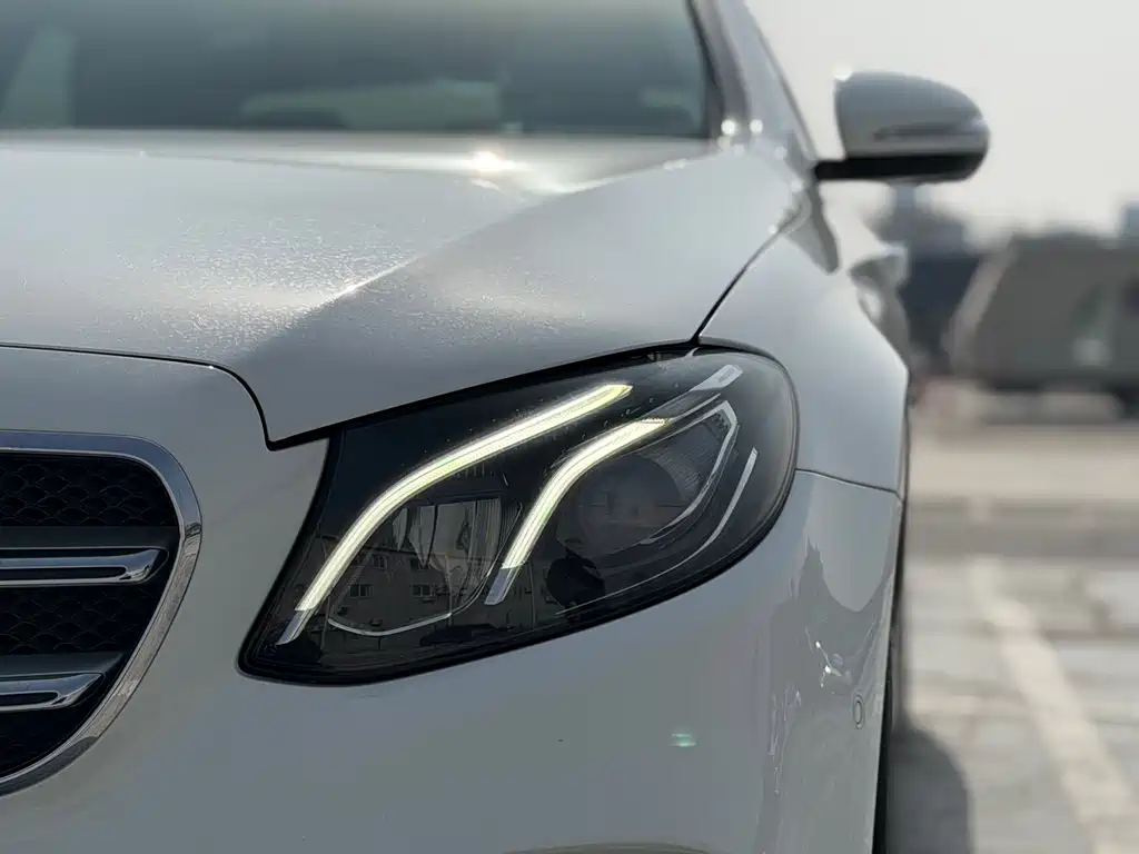 Mercedes-Benz E-Class 2017 E 200 L 4MATIC купить на сайте DeffCars