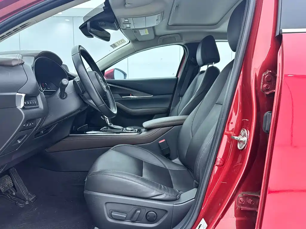 Mazda CX-30 2021 2.0L automatic Zunyue model купить на сайте DeffCars