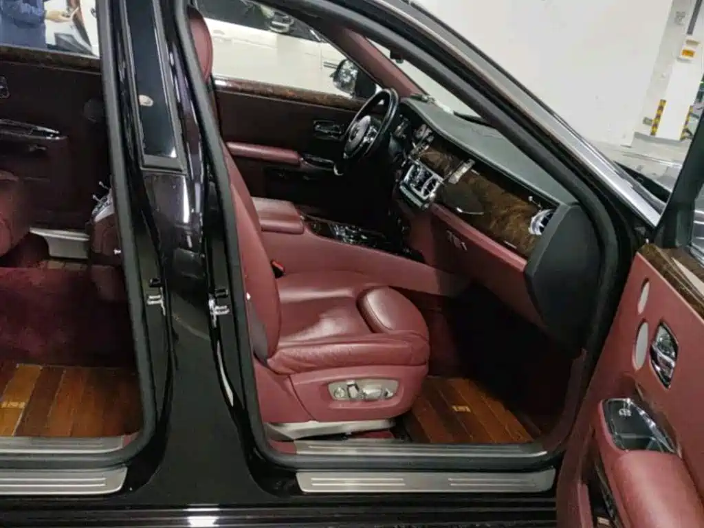 Ghost 2015 Series II Extended Edition купить на сайте DeffCars