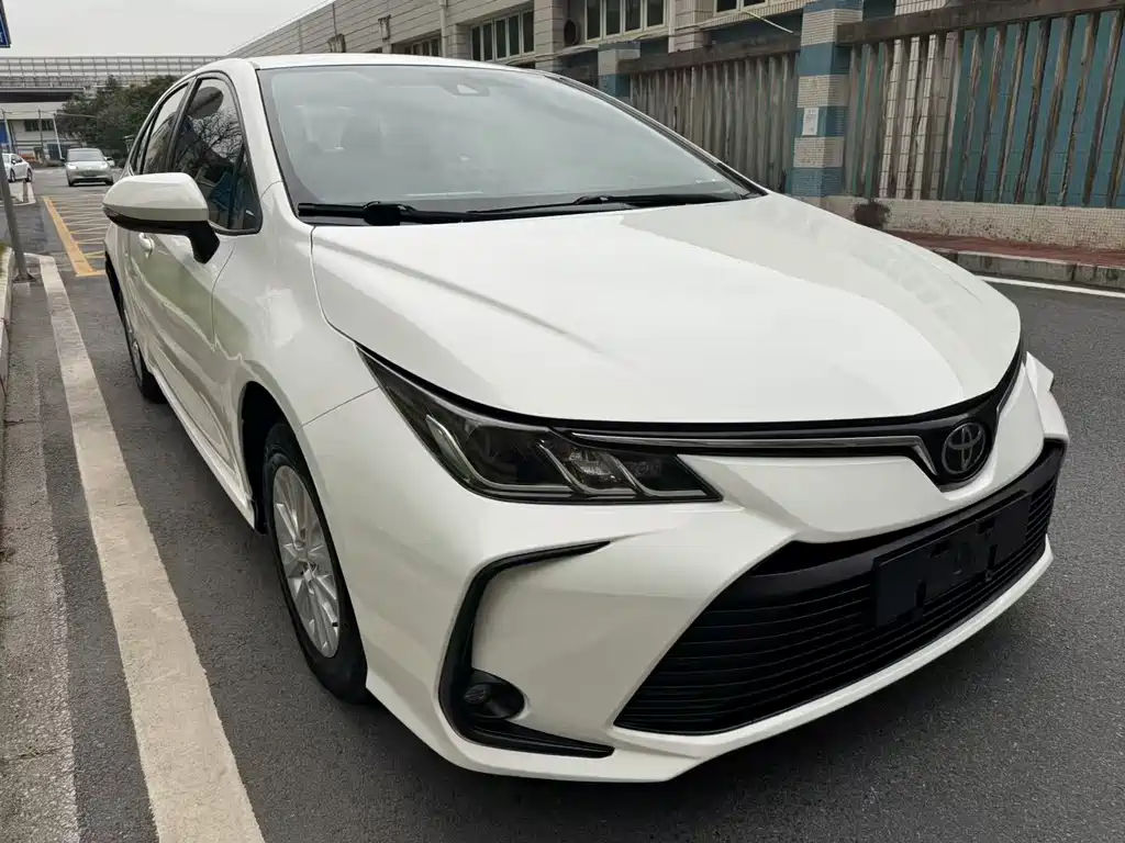 Corolla 2019 1.2T S-CVT GL Pioneer Edition купить на сайте DeffCars