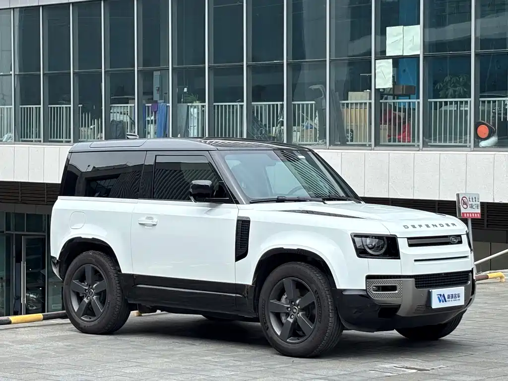Land Rover Defender 2025 90 3.0T P400 X-Dynamic HSE купить на сайте DeffCars