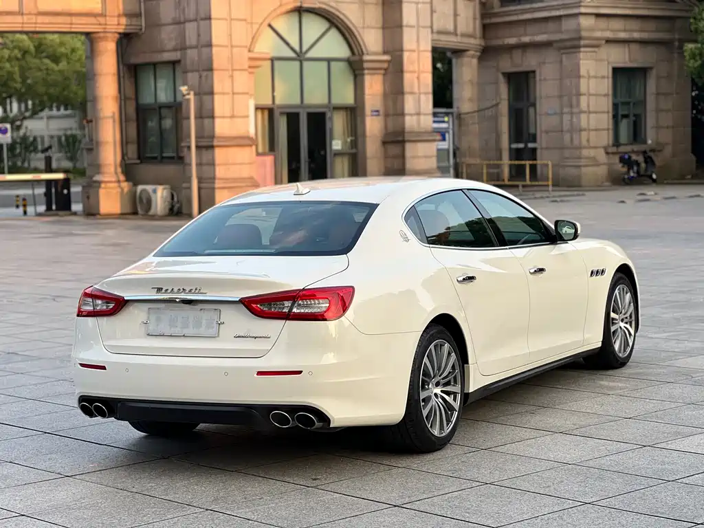 President 2018 3.0T Standard Edition купить на сайте DeffCars