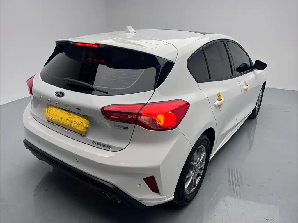 Focus 2021 Hatchback EcoBoost 180 Automatic NeochaEDGE купить на сайте DeffCars