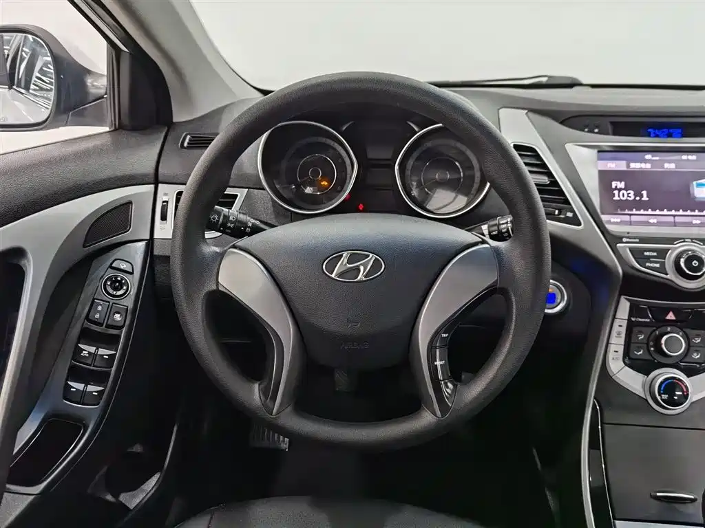 Langdong 2016 1.6L manual premium model купить на сайте DeffCars