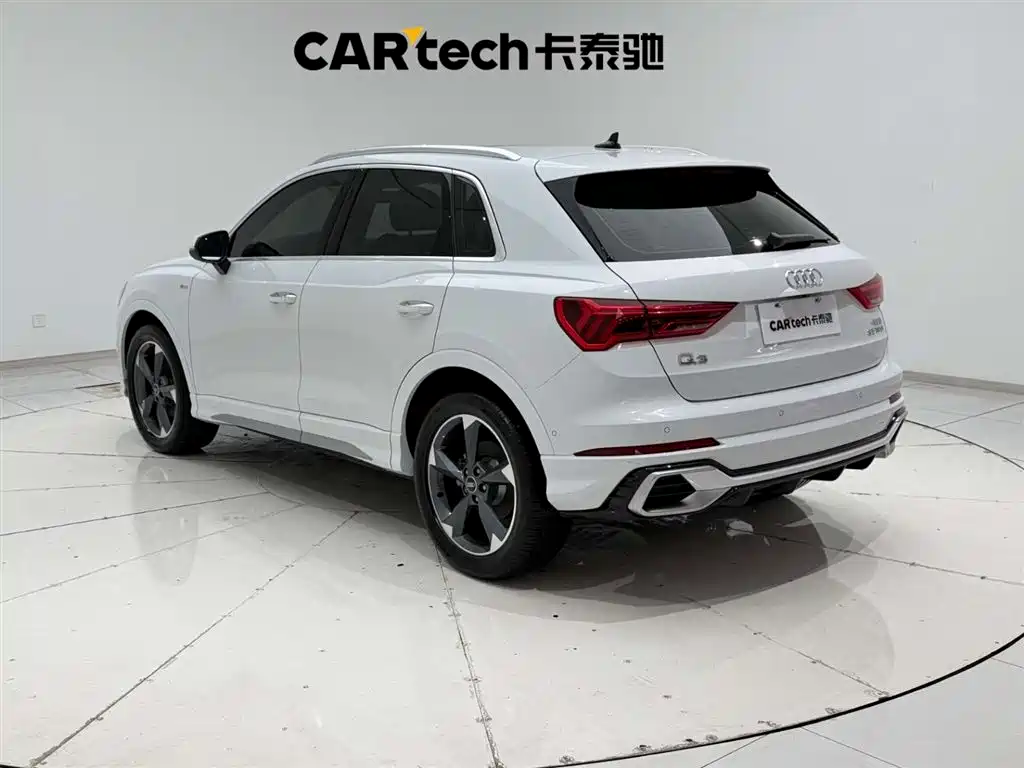 Audi Q3 2024 35 TFSI Fashionable and Dynamic купить на сайте DeffCars