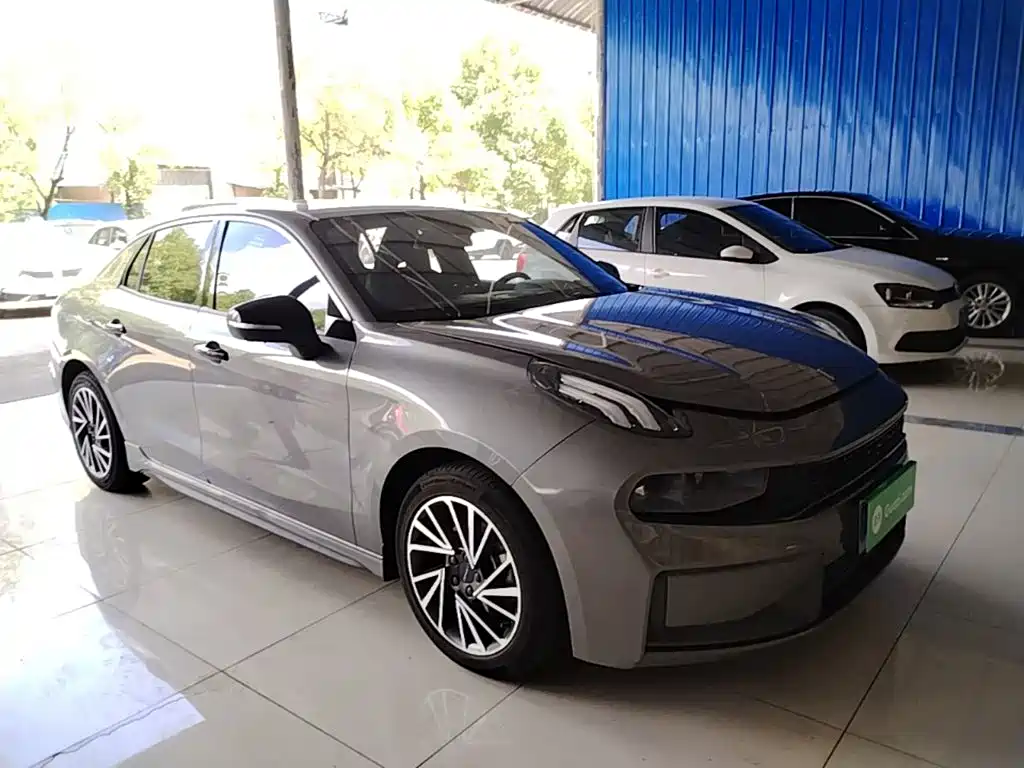 Lynk & Co 03 2021 1.5TD DCT Plus купить на сайте DeffCars