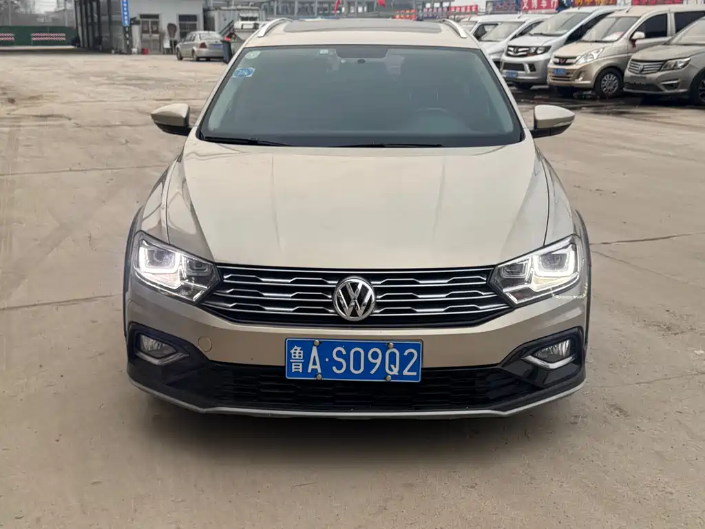C-TREK Weiling 2018 230TSI DSG luxury model купить на сайте DeffCars