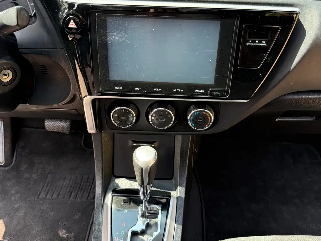Corolla 2017 facelift 1.2T S-CVT GL-i купить на сайте DeffCars