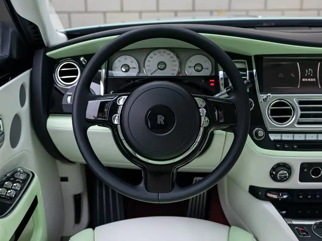 Ghost 2018 6.6T standard wheelbase version купить на сайте DeffCars
