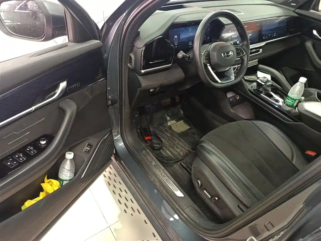 Xingyue L 2022 1.5T Thor Hi·F petrol-electric hybrid version Super Rui купить на сайте DeffCars