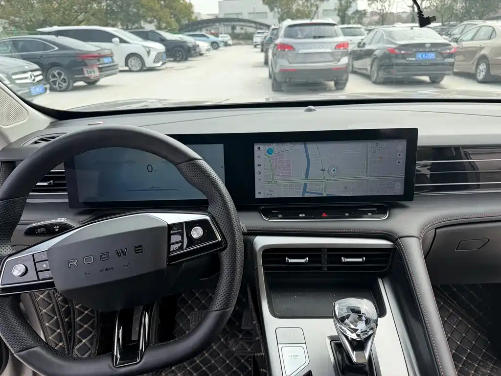 Roewe RX5 2023 1.5T luxury sliding screen version купить на сайте DeffCars