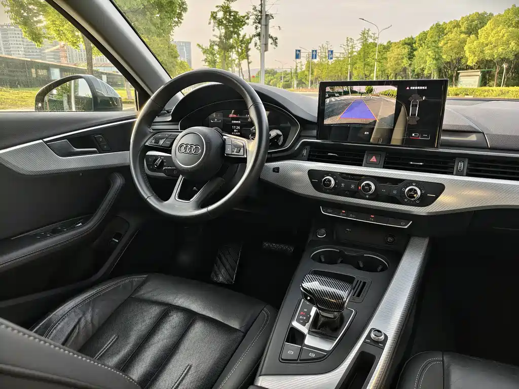 Audi A4L 2020 40 TFSI Fashionable and Elegant купить на сайте DeffCars
