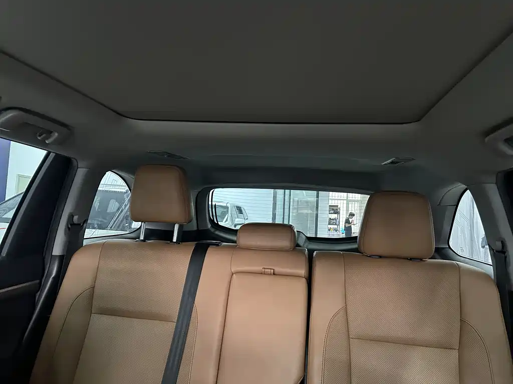 Highlander 2018 2.0T four-wheel drive knight version, 7 seats, National VI купить на сайте DeffCars