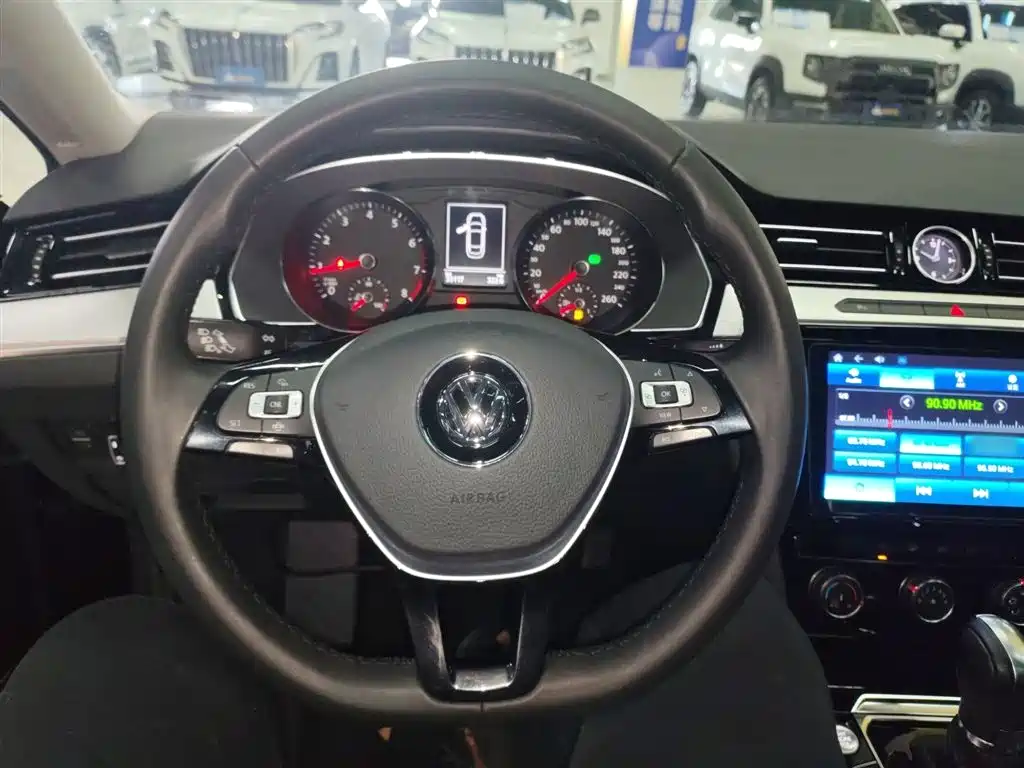 Magotan 2019 330TSI DSG leading model National VI купить на сайте DeffCars