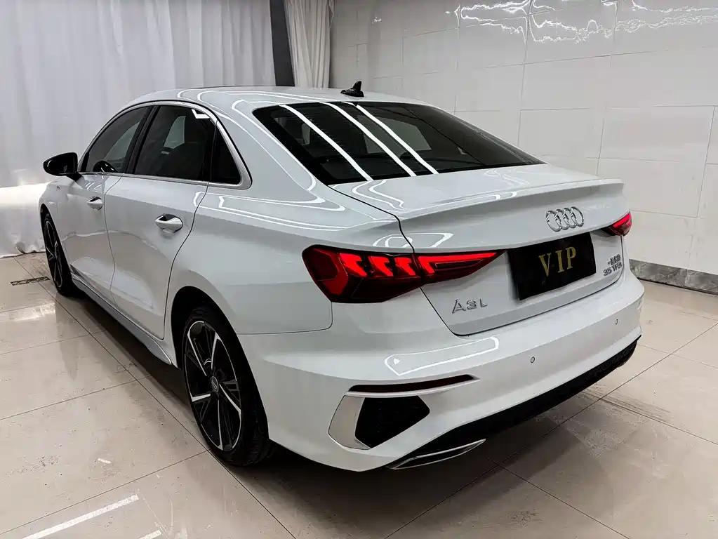Audi A3 2021 A3L Limousine 35 TFSI Fashionable and Sporty купить на сайте DeffCars