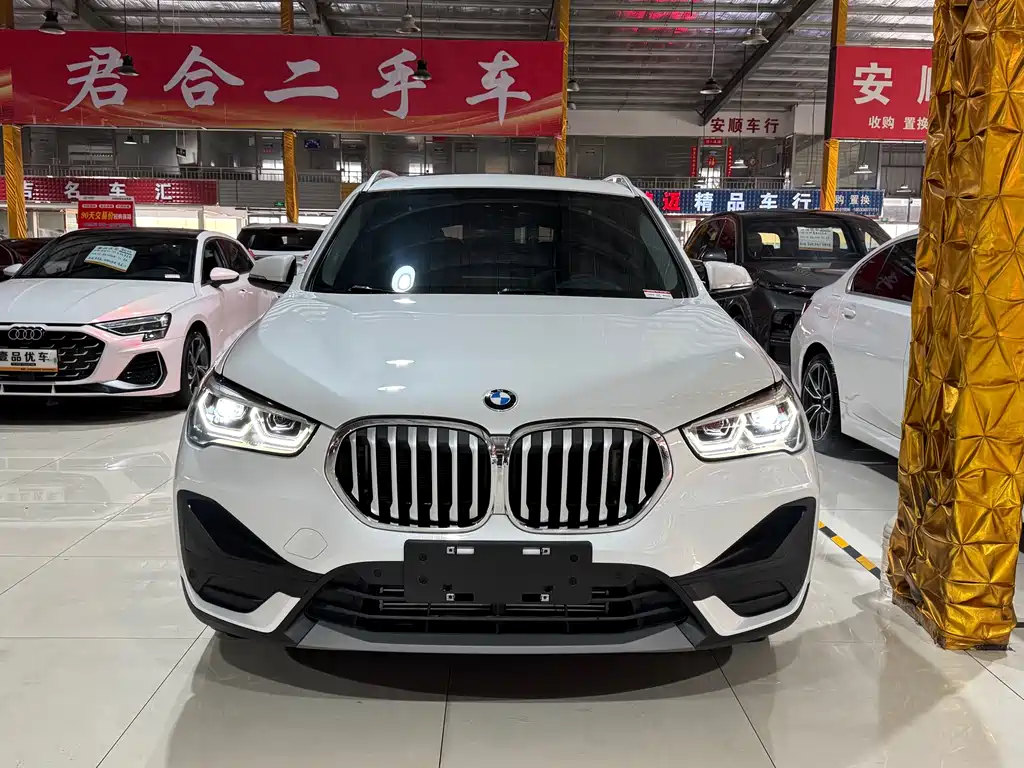 BMW X1 2022 sDrive25Li Leading Model купить на сайте DeffCars