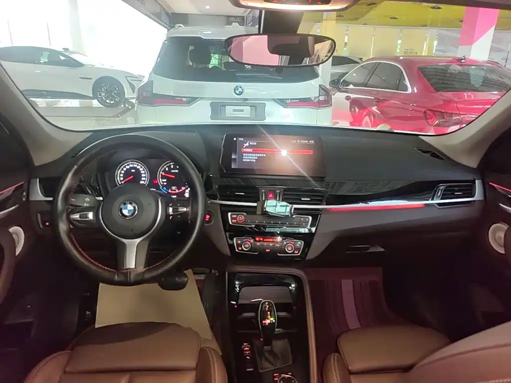 BMW X1 2022 sDrive20Li Exclusive Model купить на сайте DeffCars