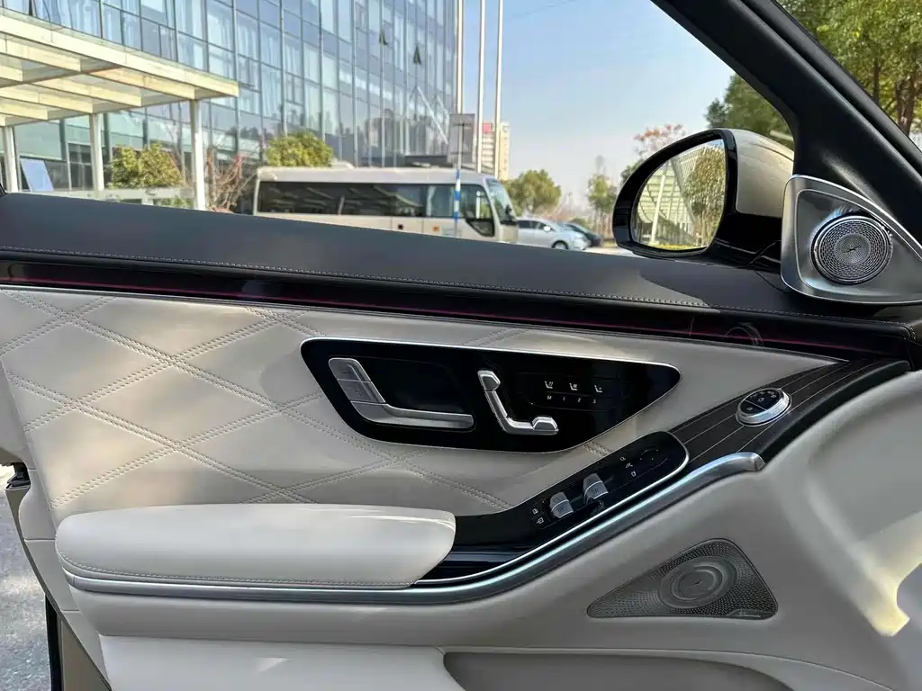 Maybach S-Class 2025 S 680 4MATIC купить на сайте DeffCars
