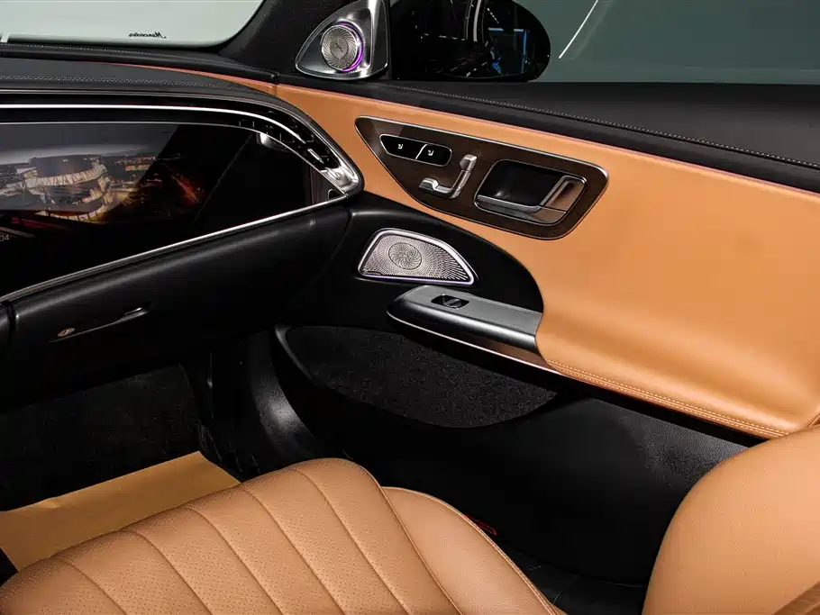 Mercedes-Benz E-Class 2025 E 300 L Luxury Model купить на сайте DeffCars