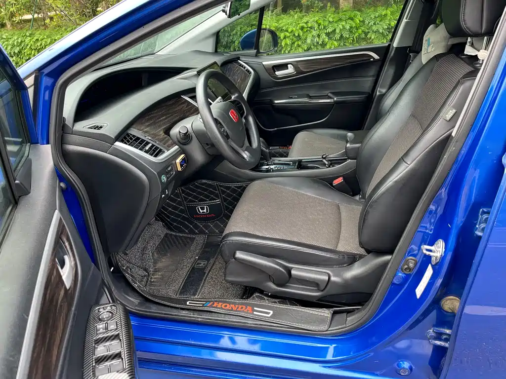 Jade 2017 1.8L automatic comfort version 5 seats купить на сайте DeffCars