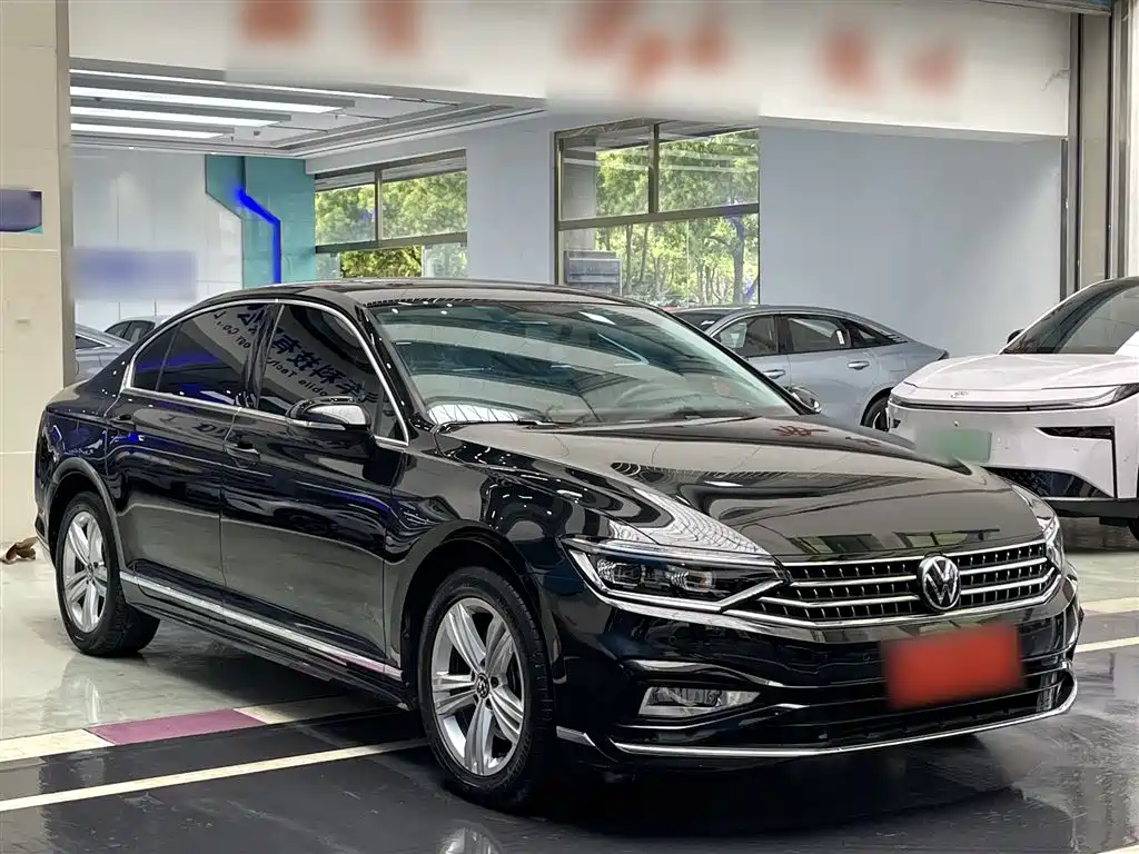Magotan 2023 2 million commemorative edition 280TSI DSG comfort model купить на сайте DeffCars