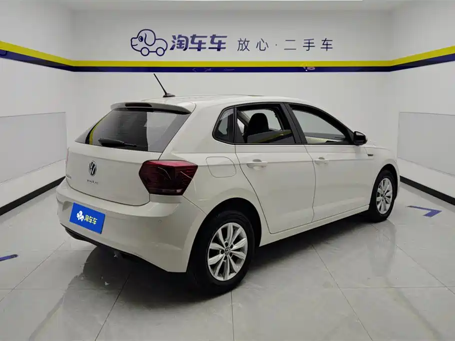 Polo 2021 Plus 1.5L Automatic Colorful Technology Edition купить на сайте DeffCars