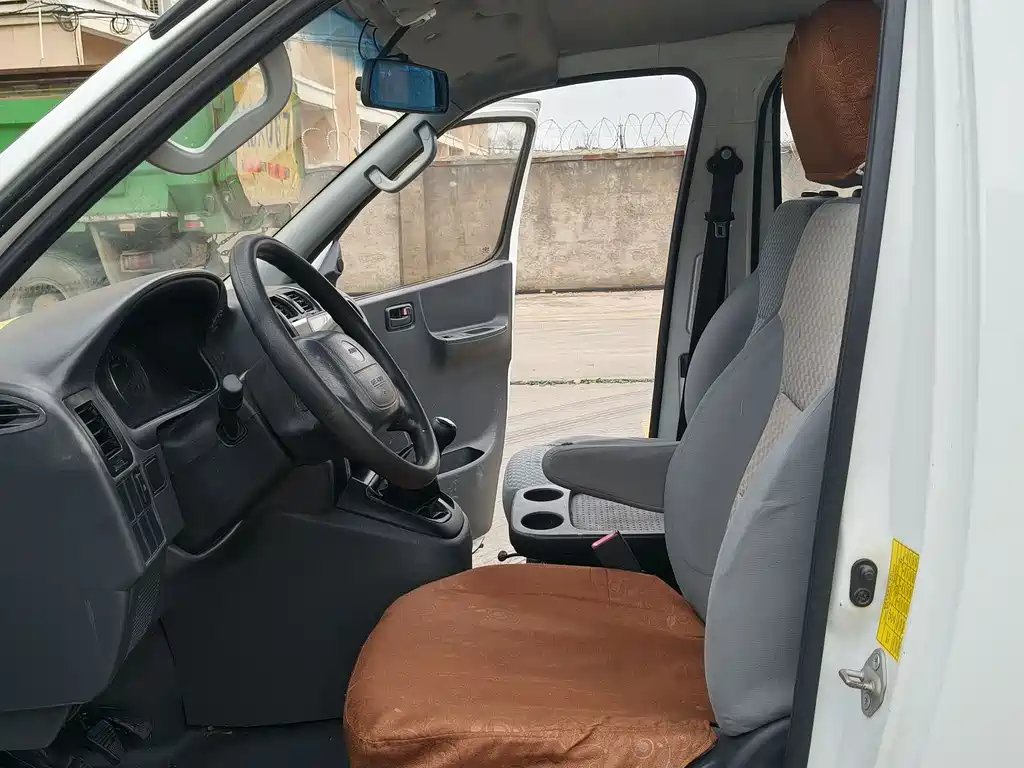 Garris 2018 2.0L Express luxury 7-seat V19 купить на сайте DeffCars