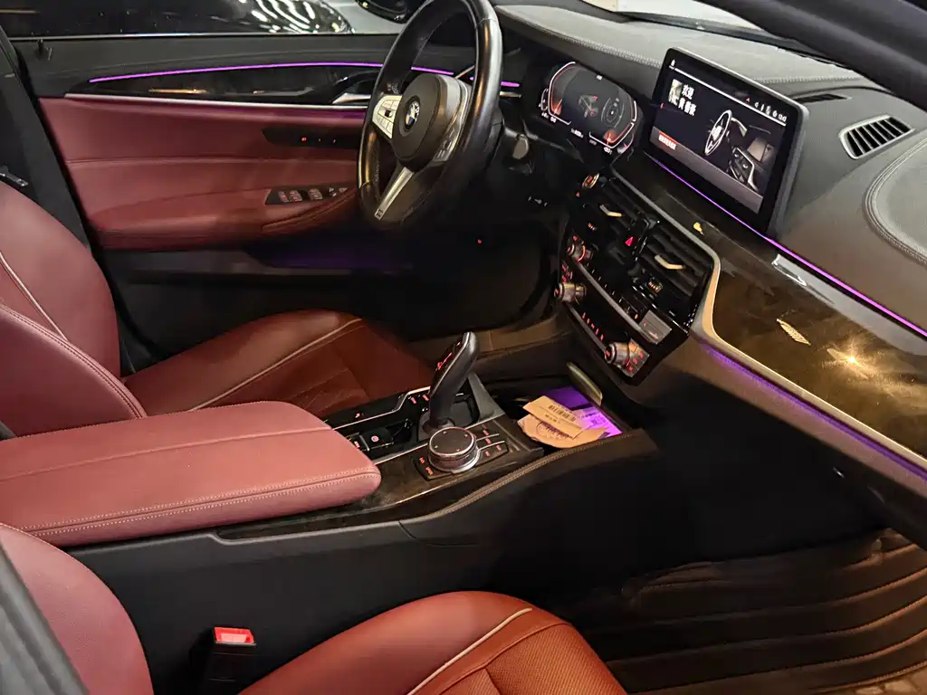 BMW 5 Series 2022 525Li M Sports Package купить на сайте DeffCars