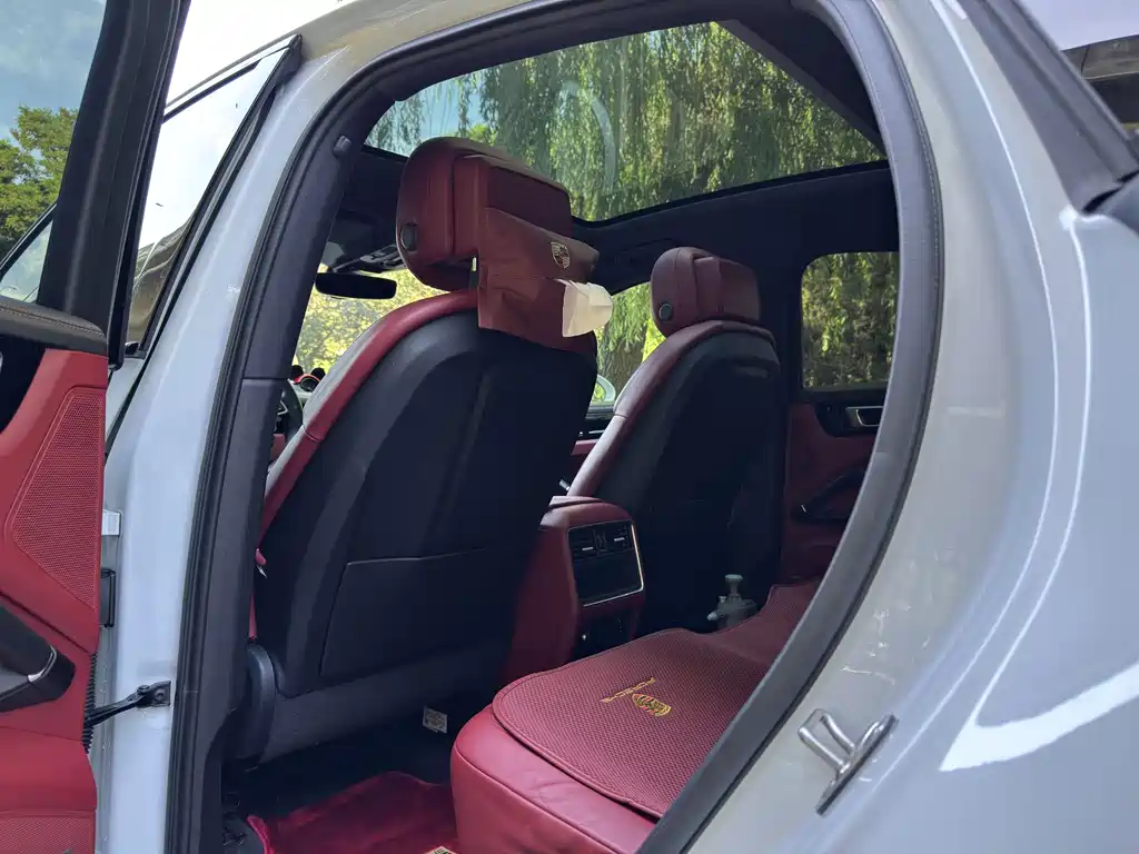Cayenne 2022 Cayenne Coupé 3.0T Platinum Edition купить на сайте DeffCars