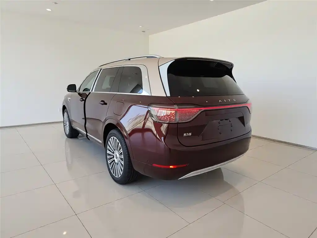 Wenjie M9 2025 extended range Ultra version 52kWh 6-seater version 192-line lidar) купить на сайте DeffCars
