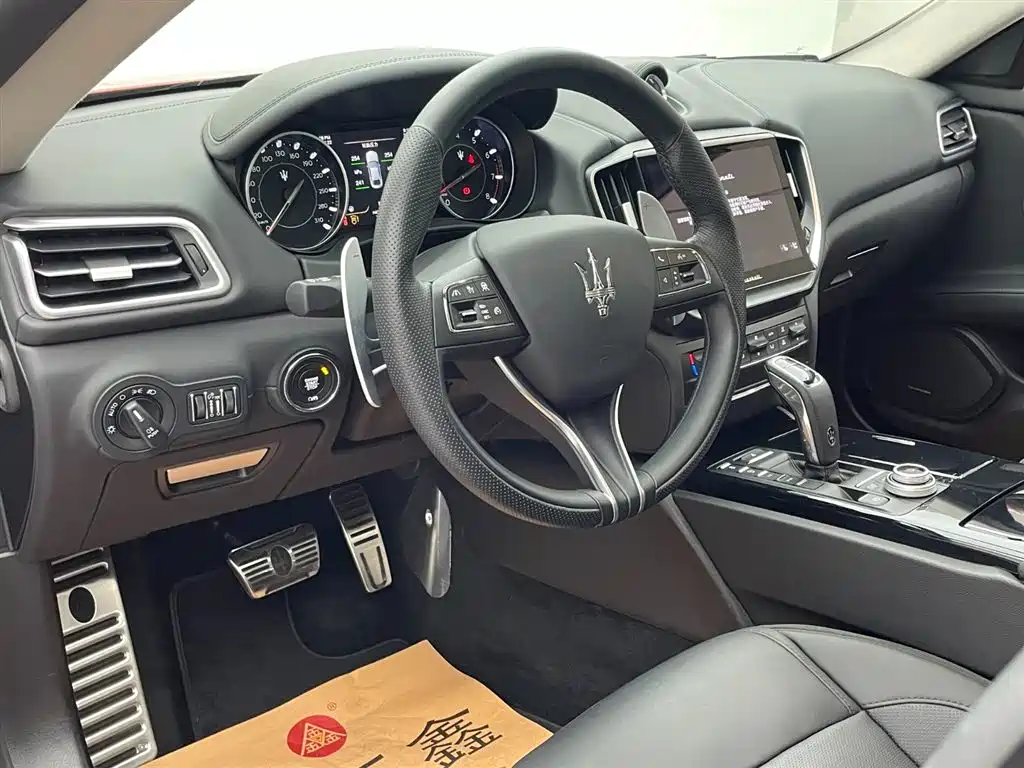 Ghibli 2022 3.0T Modena купить на сайте DeffCars