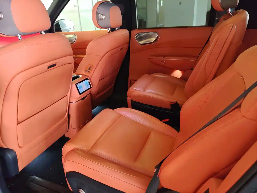 Lynk & Co 900 2025 1.5T Ultra купить на сайте DeffCars