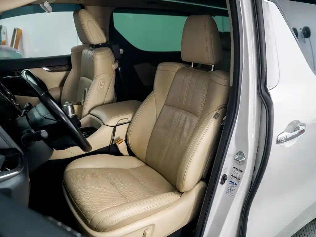 Wilfa 2021 Crown Dual Engine 2.5L HV Premium Edition купить на сайте DeffCars