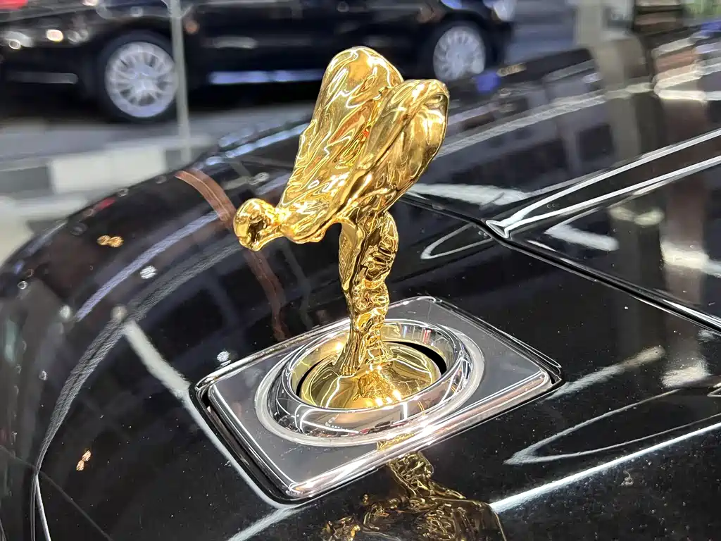 Cullinan 2018 five-seater version купить на сайте DeffCars